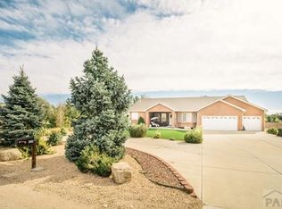 1226 23rd Ln, Pueblo, CO 81006