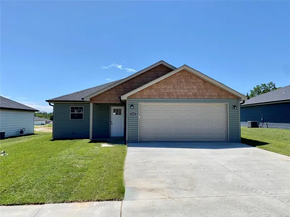 5283 Hubble Cove Dr, Jackson, MO 63755