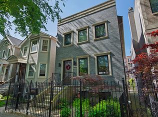 2132 W Fletcher St, Chicago, IL 60618