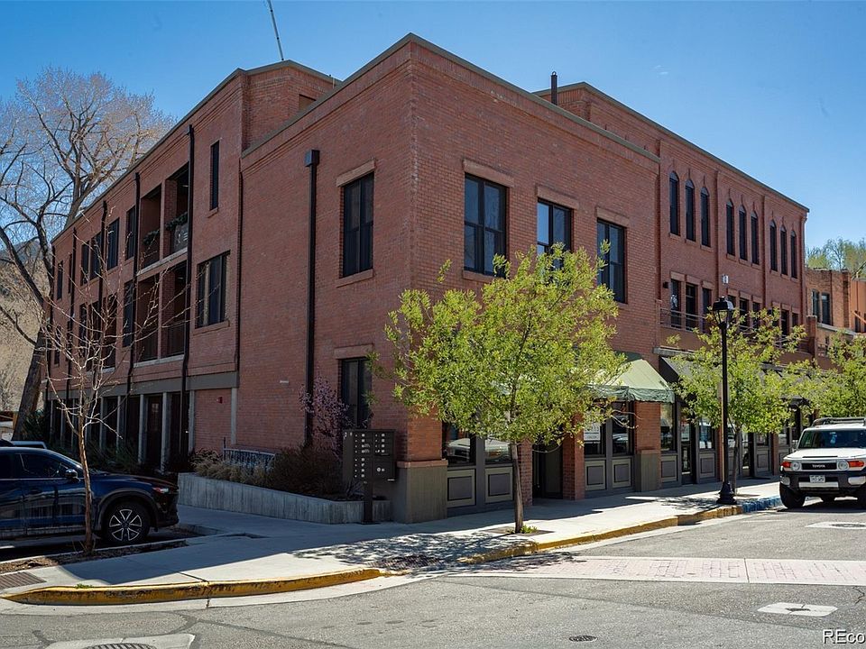 1st image of 130 W Sackett Avenue #F
