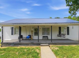 165 Sugar Hollow Rd, Irvine, KY 40336