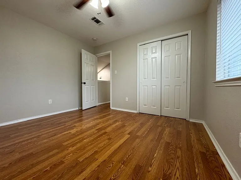 4713 Castleman Dr — Photo 18