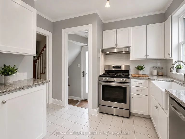 1 Arundel Ave — Photo 7