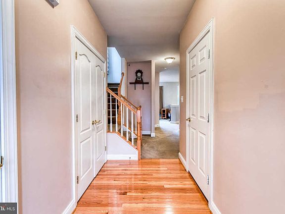 2nd image of 6762 Sycamore Park Dr
