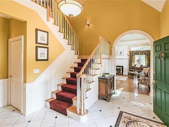4th image of 8442 Prestwick Dr