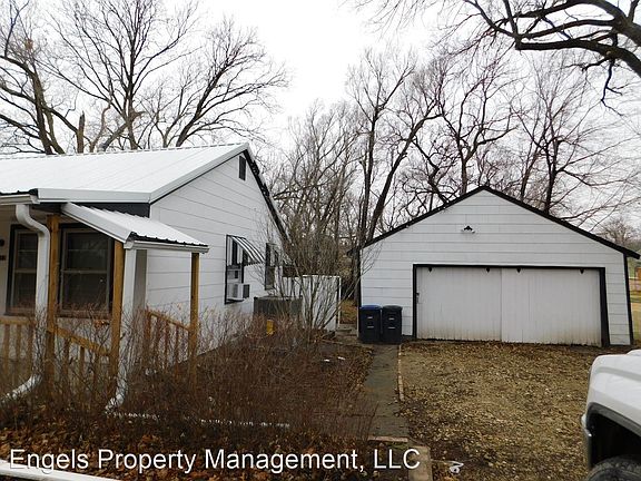 2nd image of 1113 S Shelden St