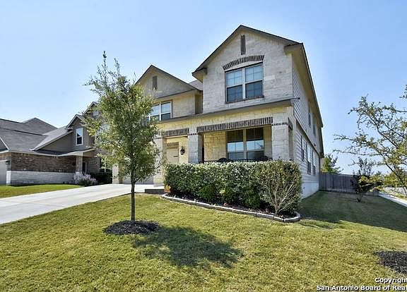 4th image of 872 Maple Dr