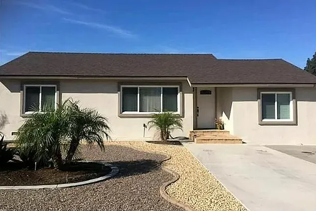 4 bed, 1413 sqft, $3,950 — Photo 2