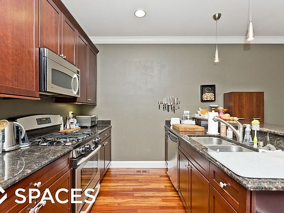 5th image of 3343 N Southport Ave APT 202
