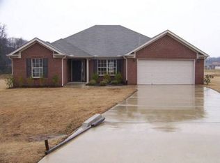 204 Forrest Oak Ln, Huntsville, AL 35811