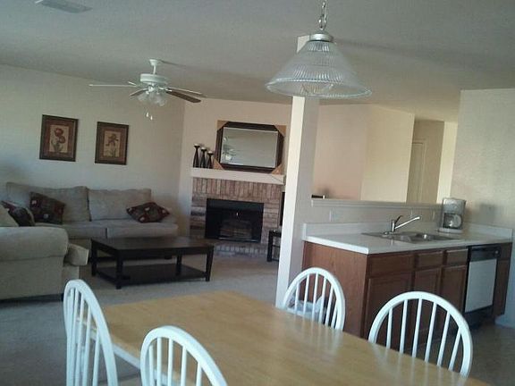 Family Room w/Fireplace