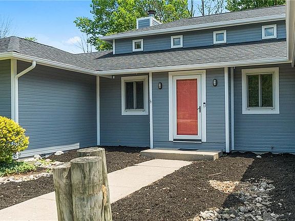 2nd image of 8415 Harrington Ct
