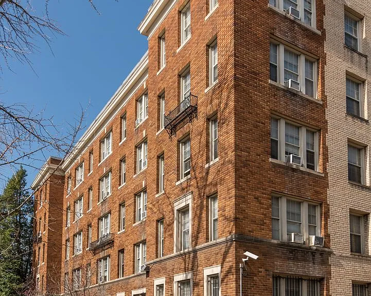3701 PERSHING — Photo 1