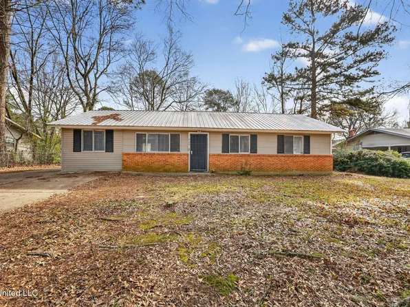 344 Queen Margaret Ln, Jackson, MS 39209