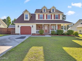 102 Baldwin Ct, Jacksonville, NC 28546