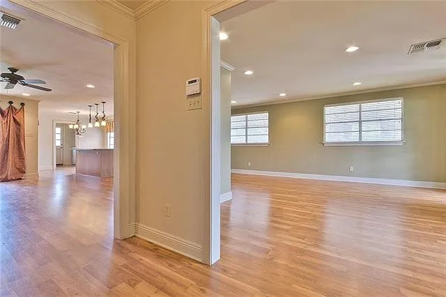 3 bed, 2.0 bath, 1900 sqft, $2,800 — Photo 4