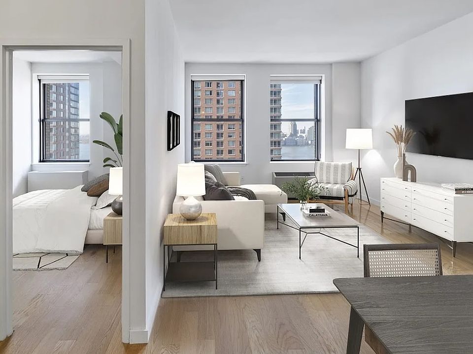 1st image of 1 West St APT 3117