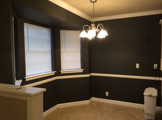 8715 E 47th Pl, Tulsa, OK 74145