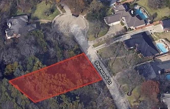 2nd image of 22 Sherwood Ct