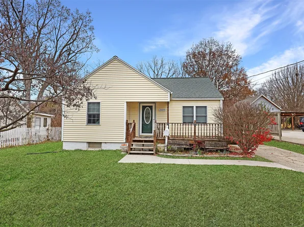 2403 53rd St, Des Moines, IA 50310