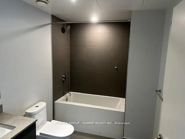 135 E Liberty St N #1507 — Photo 14