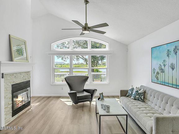 5th image of 14428 PELICAN BAY Court