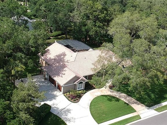 2nd image of 398 Eagle Creek Cir