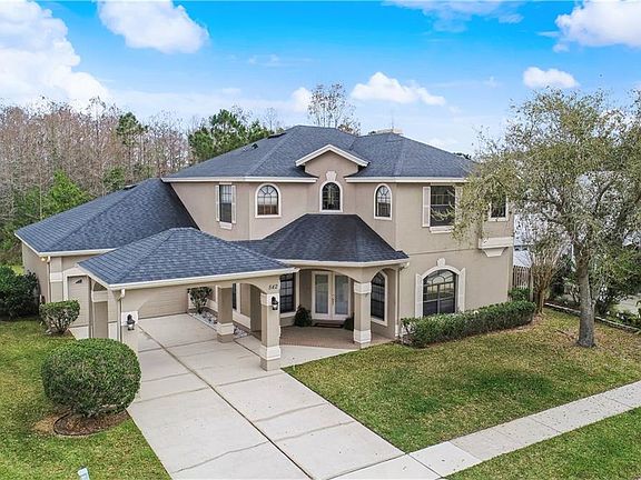 3rd image of 542 Cedar Forest Cir