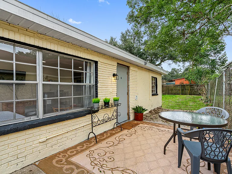 4207 E Grove St #B — Photo 11