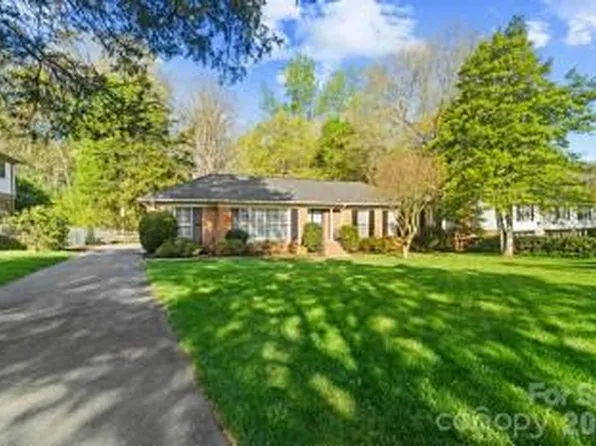 138 Dovershire Rd, Charlotte, NC 28270