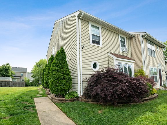 5th image of 1211 Brice Sq