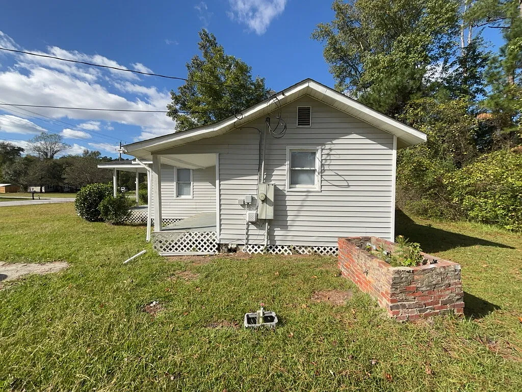 2 bed, 1.0 bath, 980 sqft, $1,175 — Photo 4