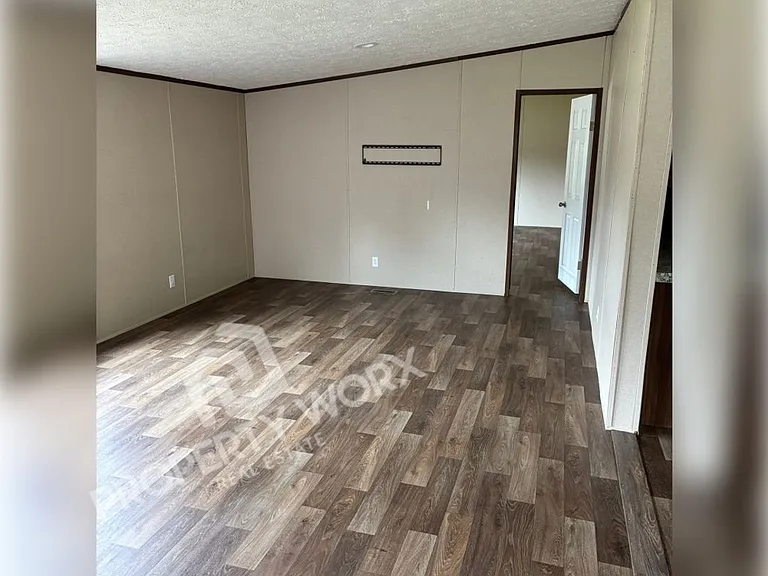 4815 Mike Ln — Photo 6