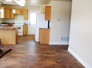 137 Honeysuckle Ln, Hamilton, MT 59840