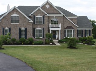 2 Scenic Hills Dr, Blairstown, NJ 07825