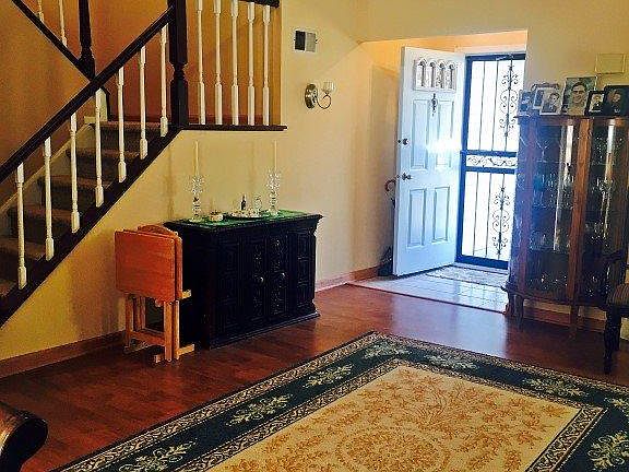 4th image of 739 Ravenwood Dr