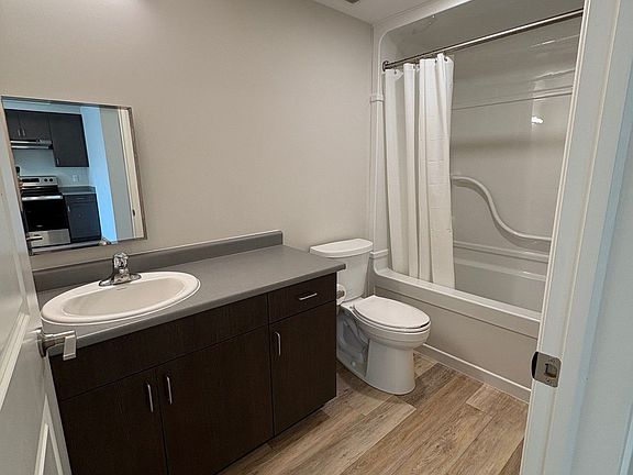 5th image of 99 Pond Mills Rd #1104