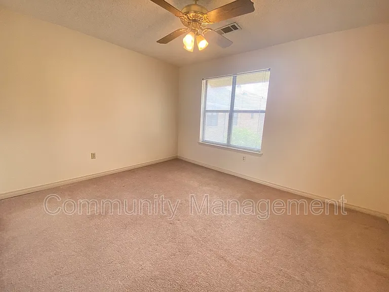 5131 Butter Creek Ln #206 — Photo 5