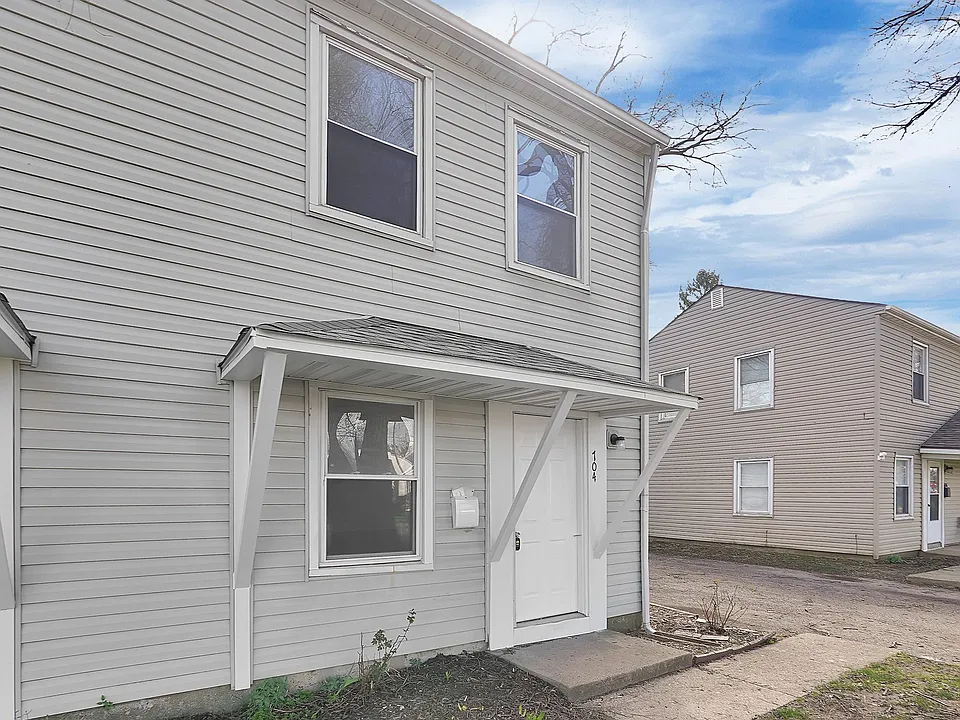 702 S Hamilton Rd #1