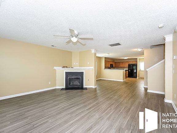 3rd image of 117 Dawson Hill Ln