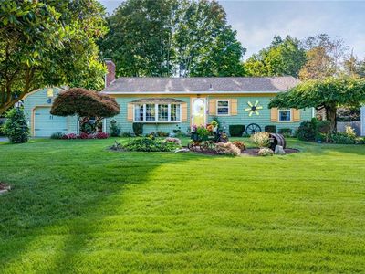 8 Scotia Dr, Cumberland, RI, 02864