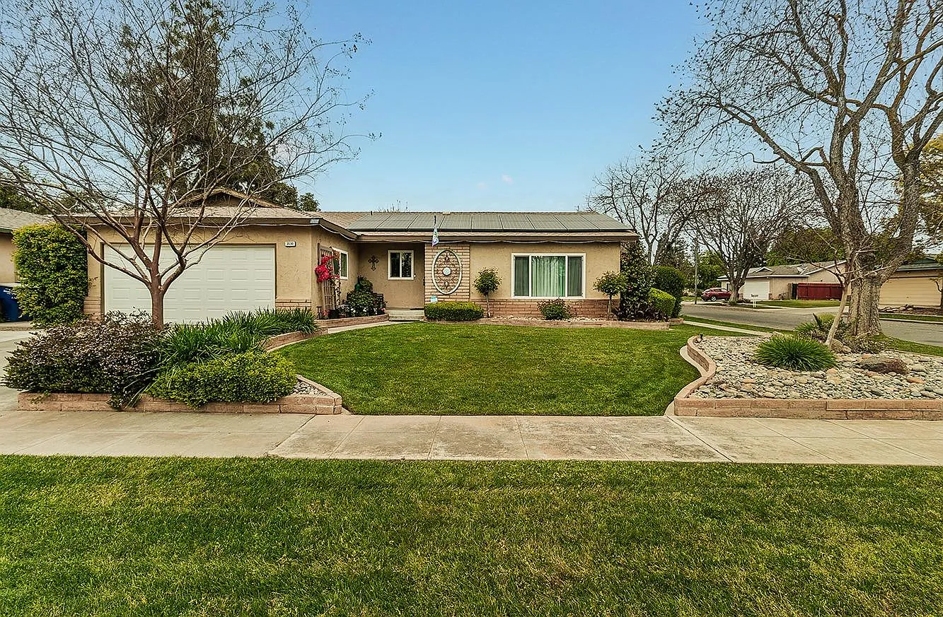 3530 W Stuart Ave photo 1