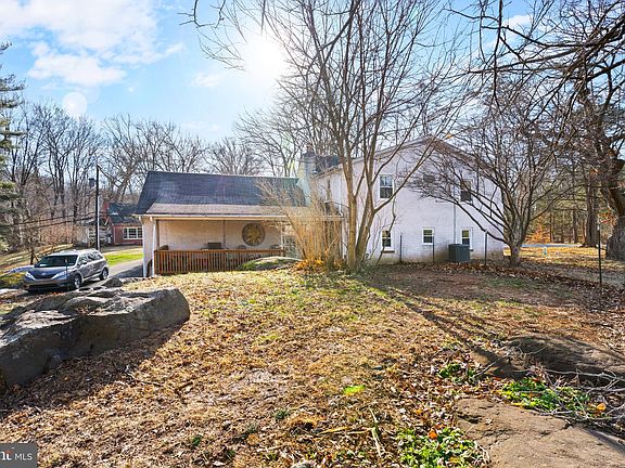 5th image of 1101 Magazine Rd