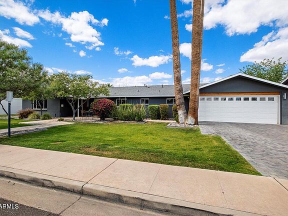 2nd image of 3244 E GLENROSA Avenue