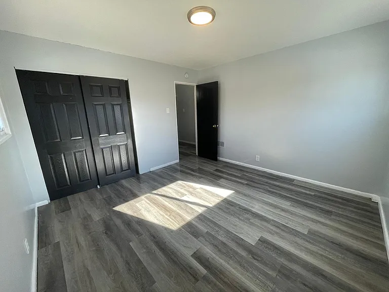 3421 Elmhurst Dr — Photo 5