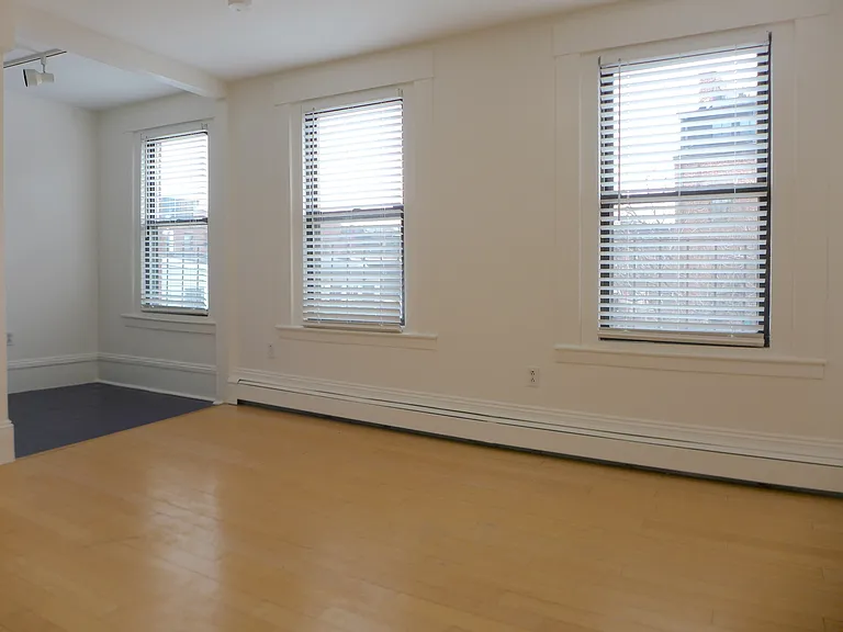 14 Milford St — Photo 7