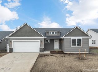 7133 W Constantine Ln, Rathdrum, ID 83858