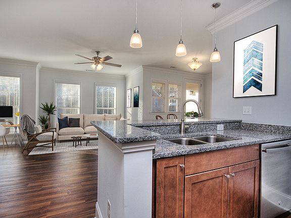 2nd image of 2320 Roswell Ave #10747069