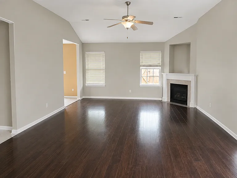 5102 Hatteras Dr — Photo 5