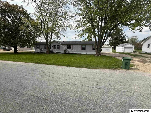310 Bickford St, Dumont, IA 50625